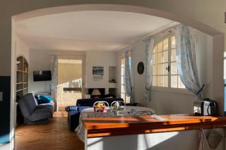 Charming T3 terrace near the sea - Saint-Cyr-sur-Mer - 0