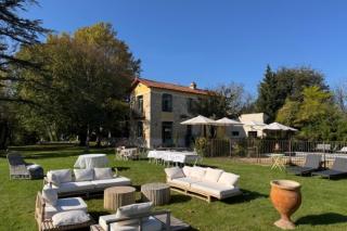 Magnificent Bourgeois House Renovated with Elegance and Art Deco Style - Le Thor - 0