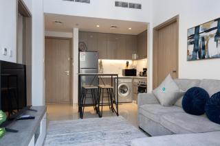 Bloomfields Modern 2br Azizi Gardens - 1