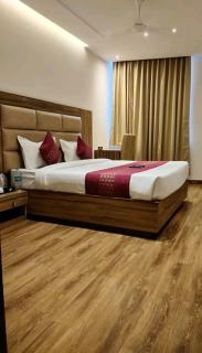 hotel pearl wood - Zirakpur - 4