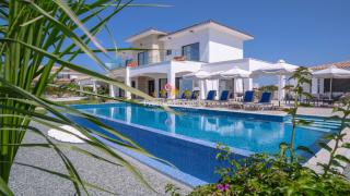 Aretousa Combination by Prestige Bookings - Coral Bay - 9
