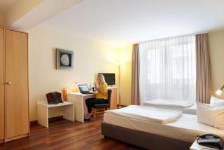 Best Western Macrander Hotel Dresden - Dresden - 2