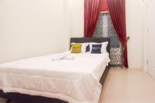 Urbanview Hotel Trisna Tulungagung - Kedungwaru - 0