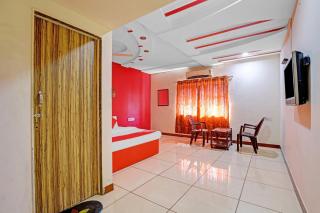 Hotel Velvet - Rajkot - 1