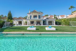 VACATION MARBELLA I Villa Milka, Frontline Golf, Giant Private Heated Pool, Close to High-end Restaurants, 8min Puerto Banus, Cine Room - Marbella - 9