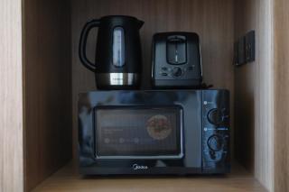 Stunning Studio in Binghatti House - 4