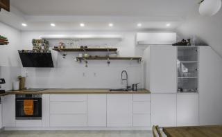 Charming & Cozy 2BD Apartment with Natural Light by Flat Mаnager - 1