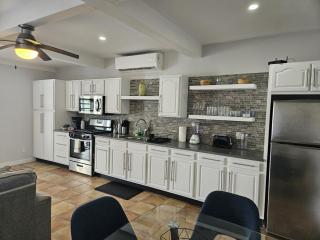 216A Lower Level, Deluxe 1 Bedroom - Jolly Harbour - 6