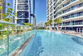 Waves - Modern Studio with Stunning Lake Views in JLT - 9