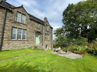 Peak District Haven for 6 Family & Dog Friendly - Pass the Keys - Warslow - 0