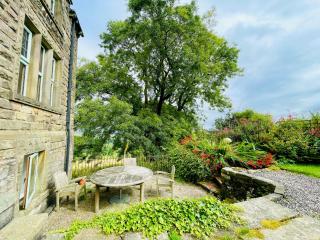 Idyllic Historical Country Retreat for 6 & Pets - Pass the Keys - Warslow - 9