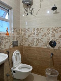 Jubels Inn - Guwahati - 3