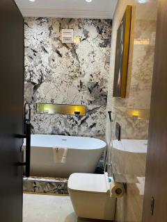 Luxurious 3 bedroom apartment - Abuja - 2