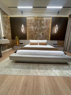 Luxurious 3 bedroom apartment - Abuja - 1