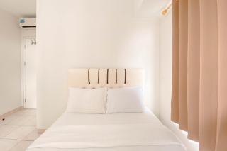 Good and Spacious 3BR at Springlake Summarecon Bekasi Apartment By Travelio - 8