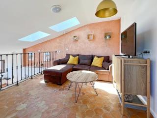 Duplex centre de Roussillon avec Climatisation et vue - Roussillon - 2