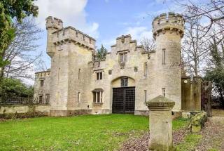 Entire Castle & Grounds for 18, Banquet Hall & BBQ - Trowbridge - 0