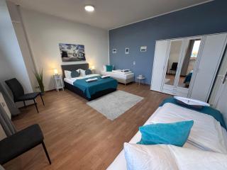 Hafenkante - Monteur- & Ferienwohnung gratis WLAN mit Parkplatz - Rostock - 5