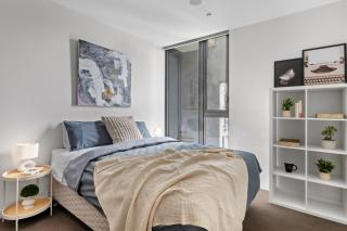 Comfy 2BR, SkyHigh Views, Pool and Gym - 7
