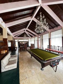 queen villa Bukit Danau puncak cipanas - 3