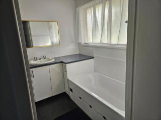 Newly Renovated & peaceful surrounds - Eagleby - 7