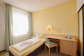Hotel Astor - Altenburg - 3