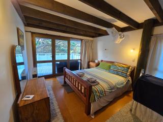 Beach Valley Bach - Piha - 3