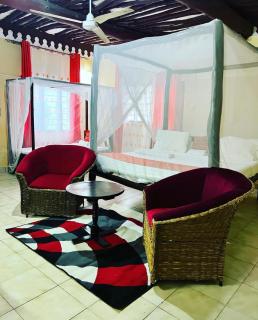 Diani Beach Luxury Retreat with 5 Bedrooms - Diani Beach - 4