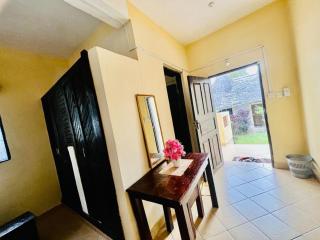 Diani Beach Luxury Retreat with 5 Bedrooms - Diani Beach - 1