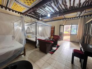 Diani Beach Luxury Retreat with 5 Bedrooms - Diani Beach - 7