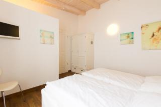 Sailorlodge - Versteck am Strom - 1