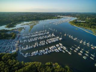 Mercury Yacht Harbour and Holiday Park - Bursledon - 8