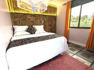 Kirungi tourism hotel Apartments - Large Bamboo Studio room with access to top roof - 3