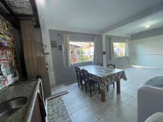Casa inteira de 2 quartos próximo a praia Morro das Pedras - Florianópolis - 2