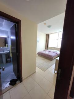 Super deluxe apartment with sea view - Ajman - 5