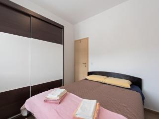 Simplistic Apartment in Neviđane near Sea beach - Neviđane - 9