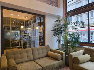 Sure Hotel By Best Western Lorient Centre - 1