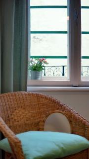 Modern Green Apt w FREE Parking, Projector,Netflix - Budapest - 3
