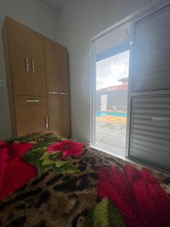 Casa com PISCINA no Centro - Socorro - 3