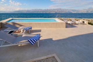 NEW Luxury Villa Familija Splitska - Pool, Seafront, Ideal for 8 persons - Splitska - 2