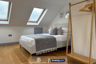 4 Bedroom Spacious Oxford House Near The City Centre By Spencer and Jackson Short Lets & Serviced Accommodation - Oxford - 7