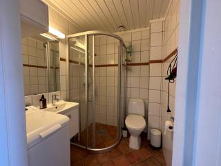 Experience Comfort, Ideal For Small Groups - 5