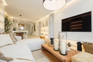 Modern first floor apartment, with private terrace garden and barbecue, in first line of Aloha Golf, in Nueva Andalucía - Marbella - 5