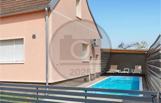 Amazing Home In Velika Pisanica - - 9