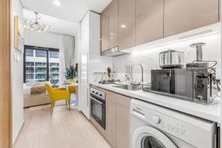 Chic Studio with Private Balcony - 5