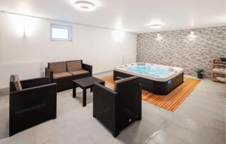 Lovely Home In Batina With Sauna - Batina - 9
