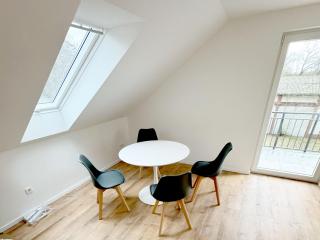 Workers Apartment with Balcony in Bielefeld - Bielefeld - 1