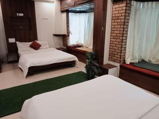 Hotel Raj Empire - 7