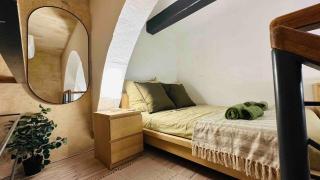 Cinema studio apartment in Valletta - 2