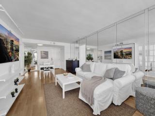 Lovely 2BR condo with Resort Access, Gym and Pool 1608 - Miami Beach - 3